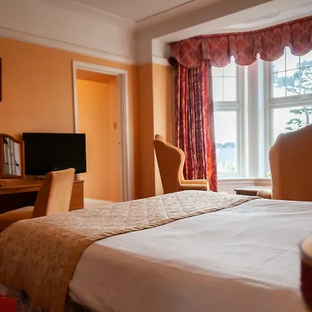 Porth Avallen 3* Сент-Остел